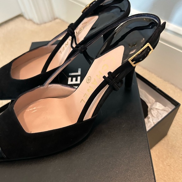 CHANEL Black Patent Toe Suede Slingback Pumps - Picture 8 of 10
